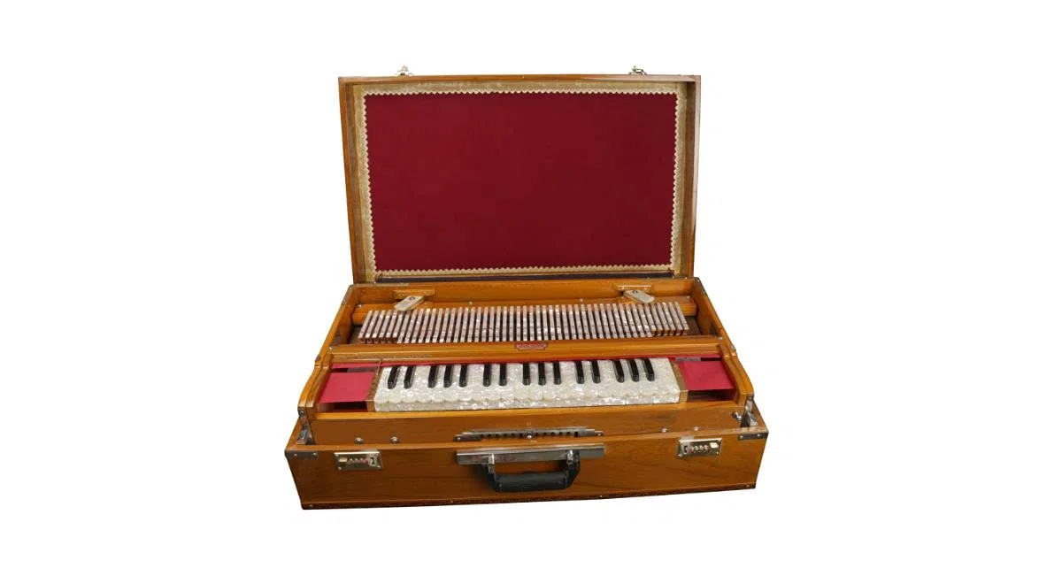 Harmonium BINA nº 32 Scalechange portátil con 4 juegos de cañas inglesas/armonio profesional de calidad de concierto/armonio afinado profesional
