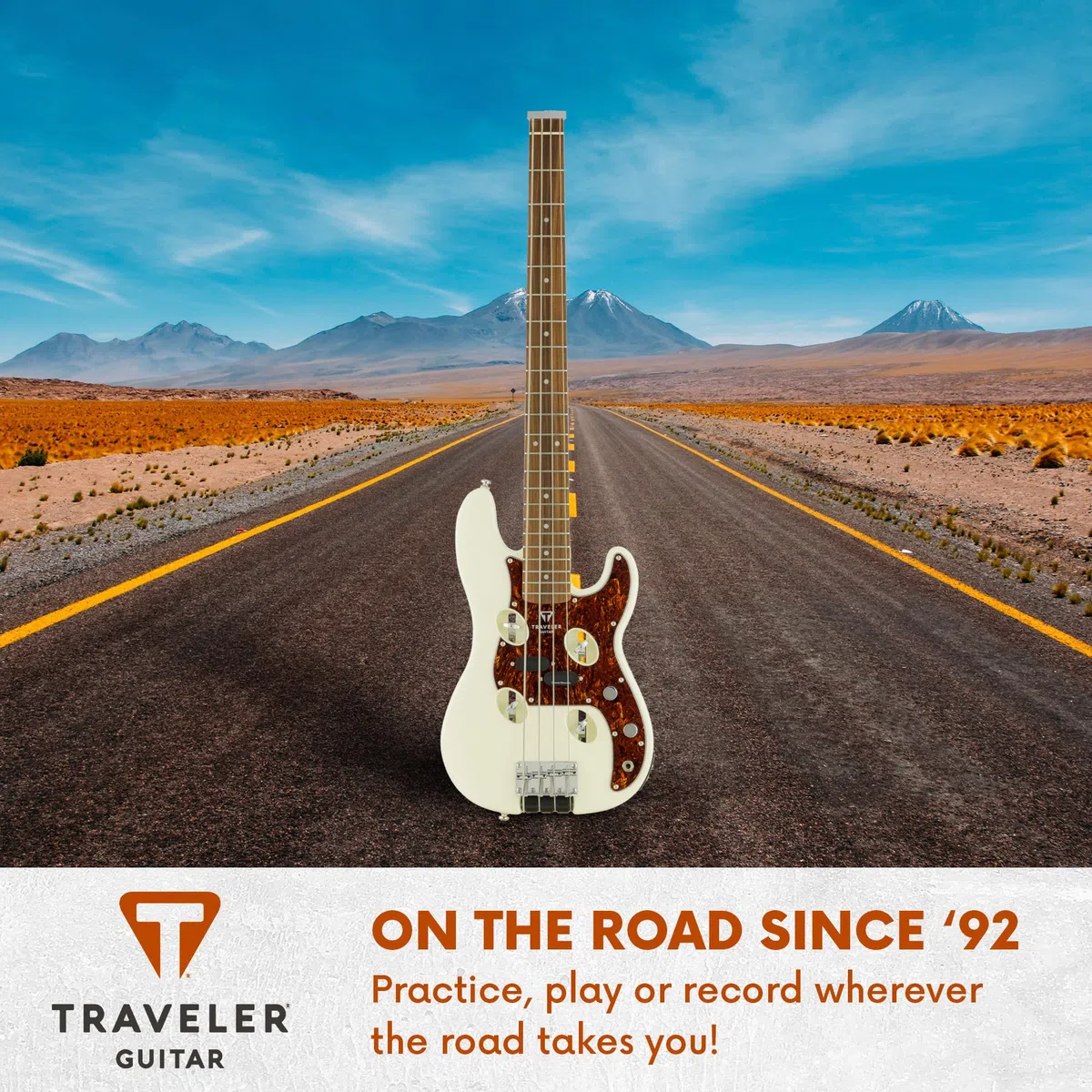 Traveler Guitar, Bajo de 4 cuerdas, derecho, blanco perla (TB4P PW PF)